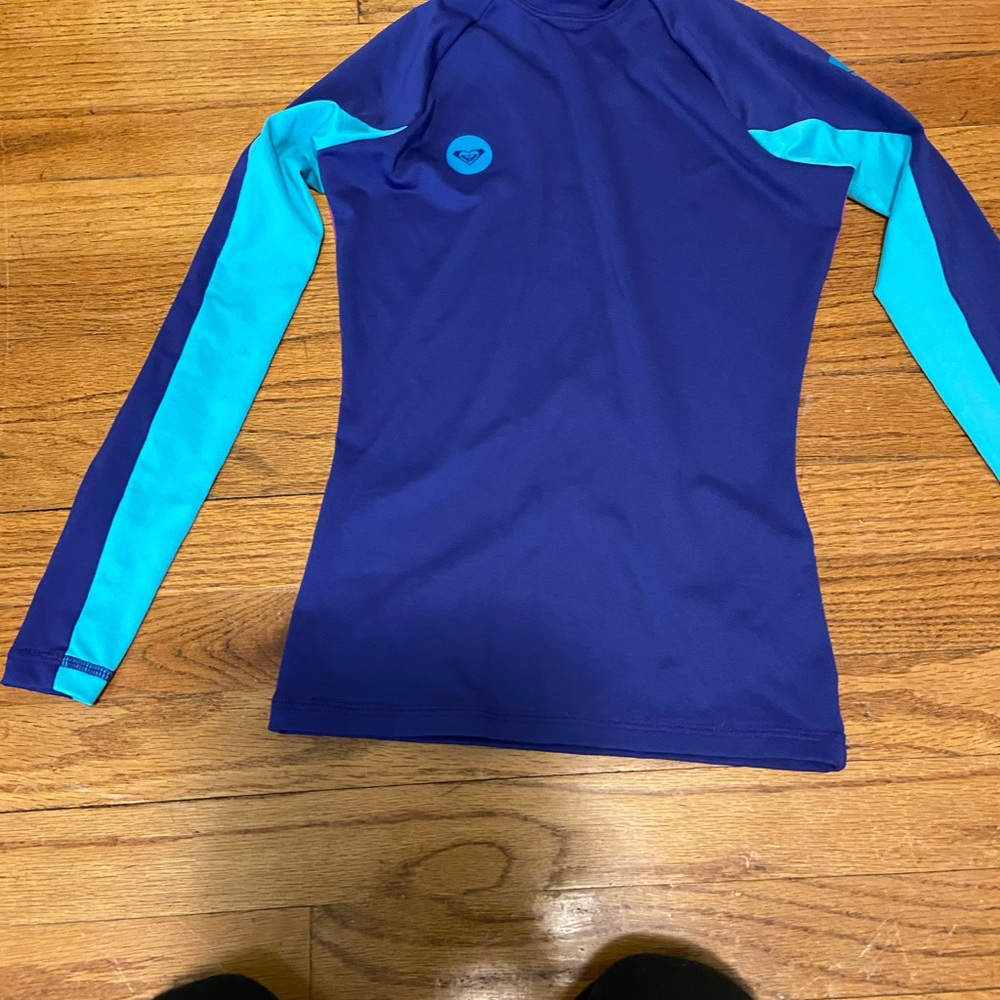 Roxy Top Size 2 - image 3